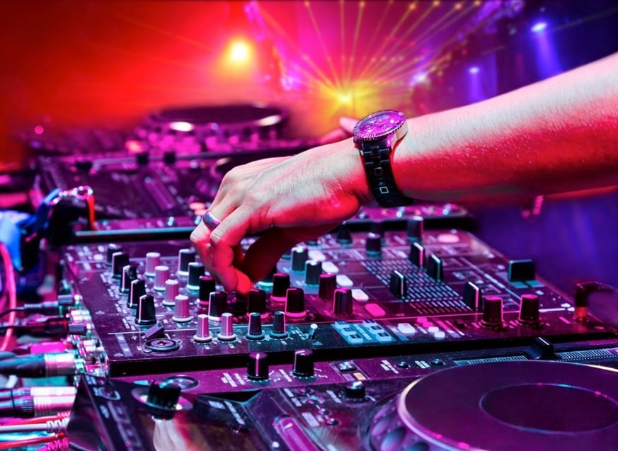 DJ-001.jpg